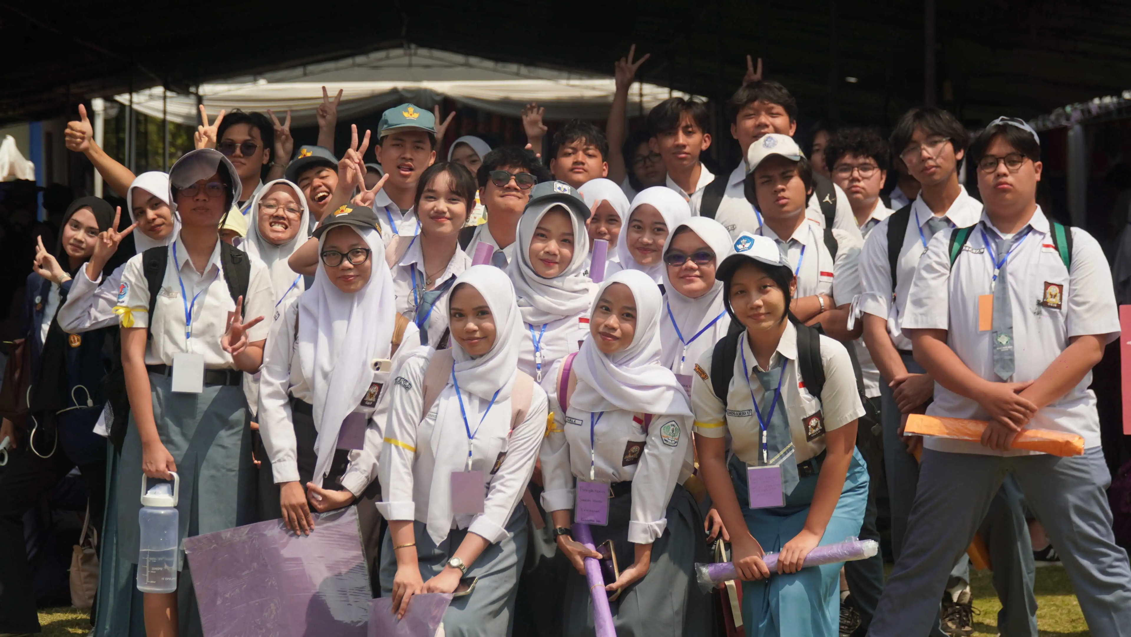 Opening Hari 1